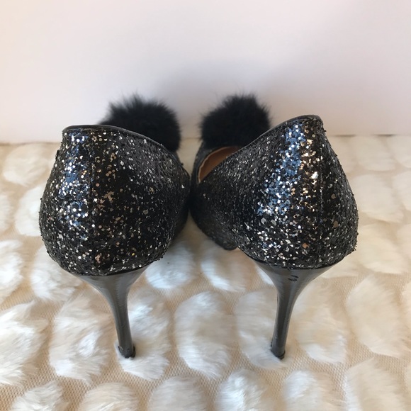Sparkly black heels with fur Pom-Pom - Picture 4 of 6